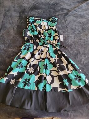 Dressbarn Floral Print Knee-Length Dress With Belt